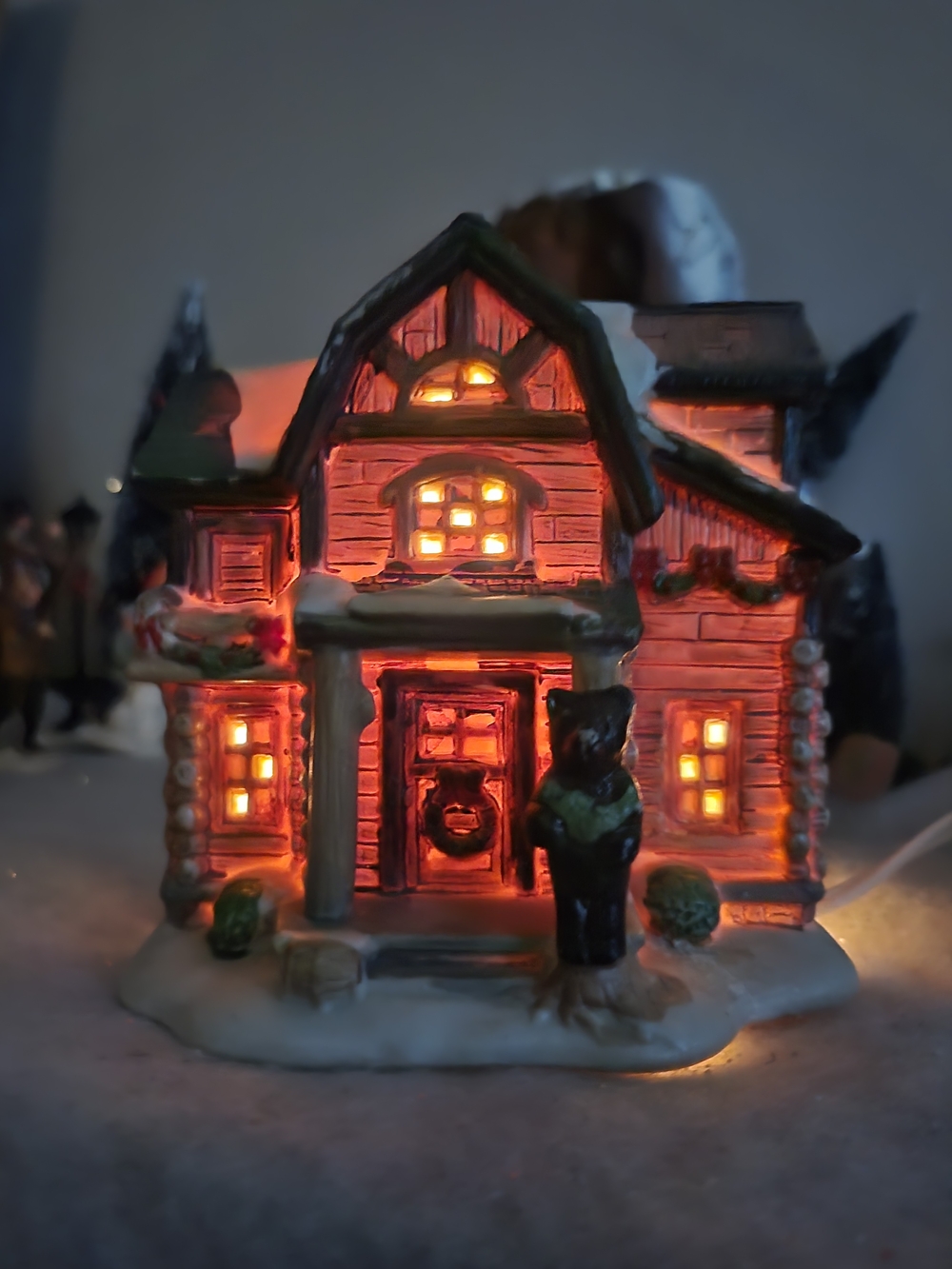Holiday Time Christmas Village Wood Carving Workshop Log Cabin Bear